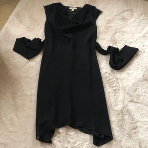Amanda Smith black sleeveless dress